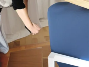 Jak wyczyścić fotel z Ikei